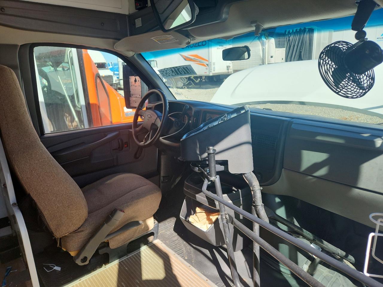 2005 BLUEBIRD SCHOOL BUS
