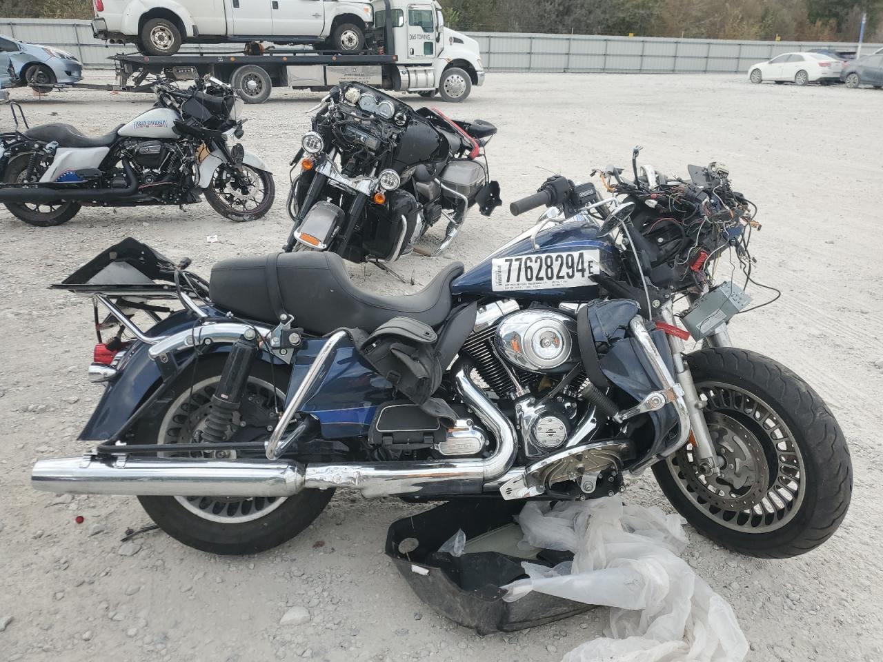 2012 HARLEY-DAVIDSON FLTRU ROAD