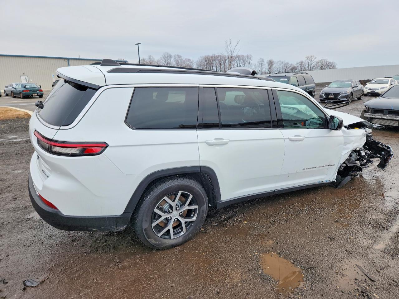 2024 JEEP CHEROKEE