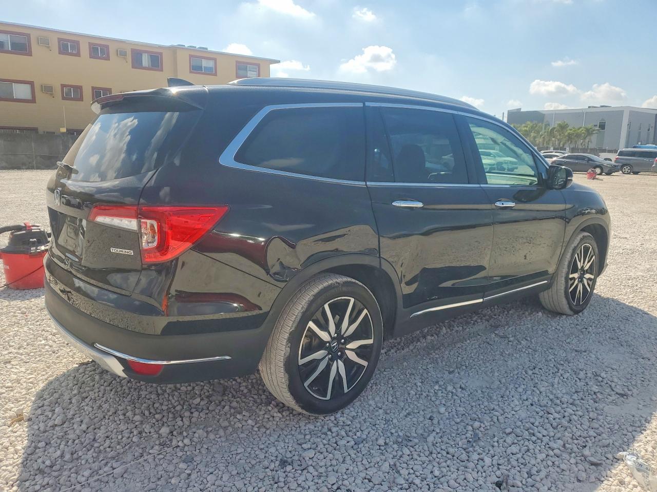 2022 HONDA PILOT