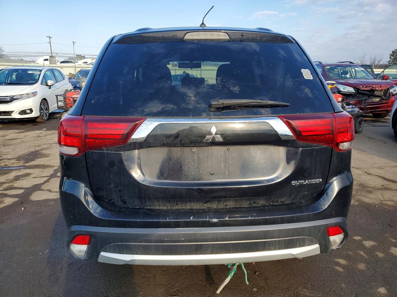 2016 MITSUBISHI OUTLANDER