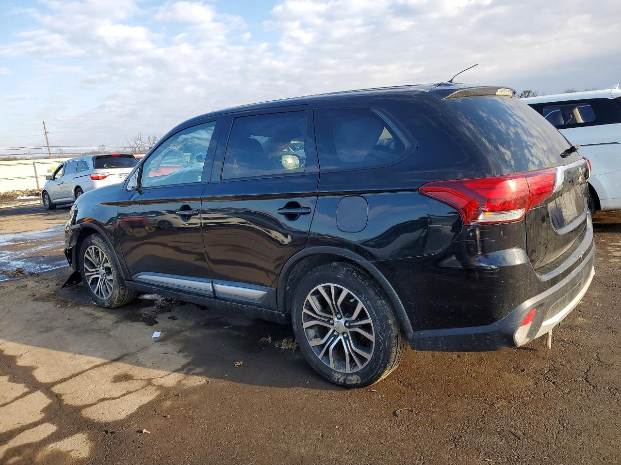 2016 MITSUBISHI OUTLANDER