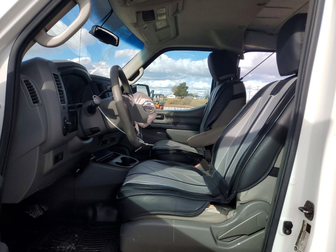2012 NISSAN NV