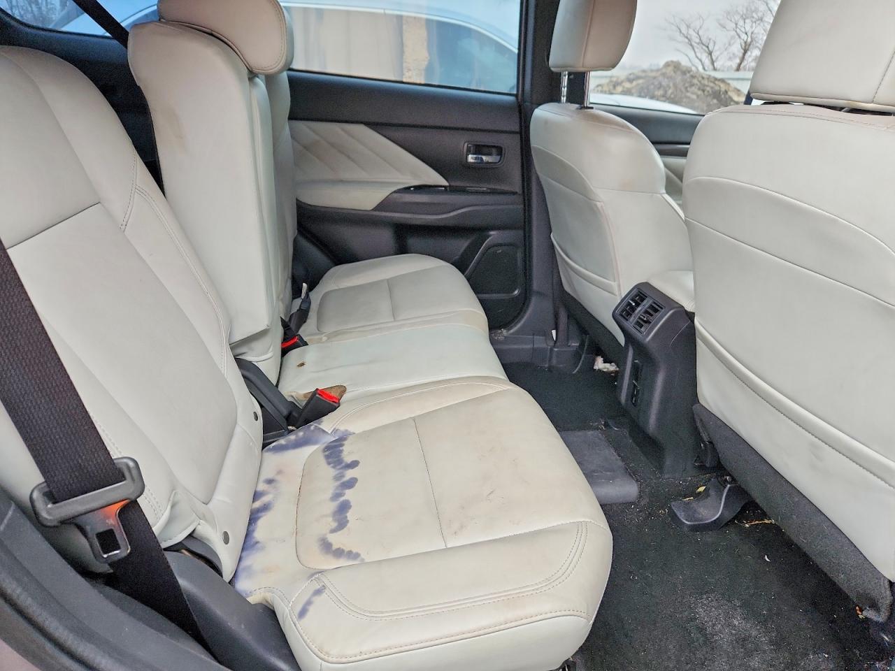 2022 MITSUBISHI OUTLANDER