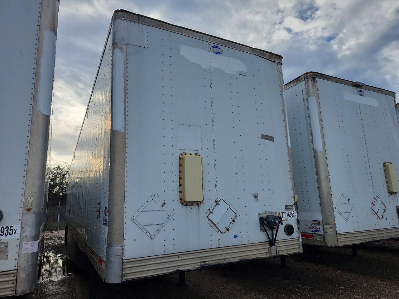 2014 UTIL DRY VAN TR