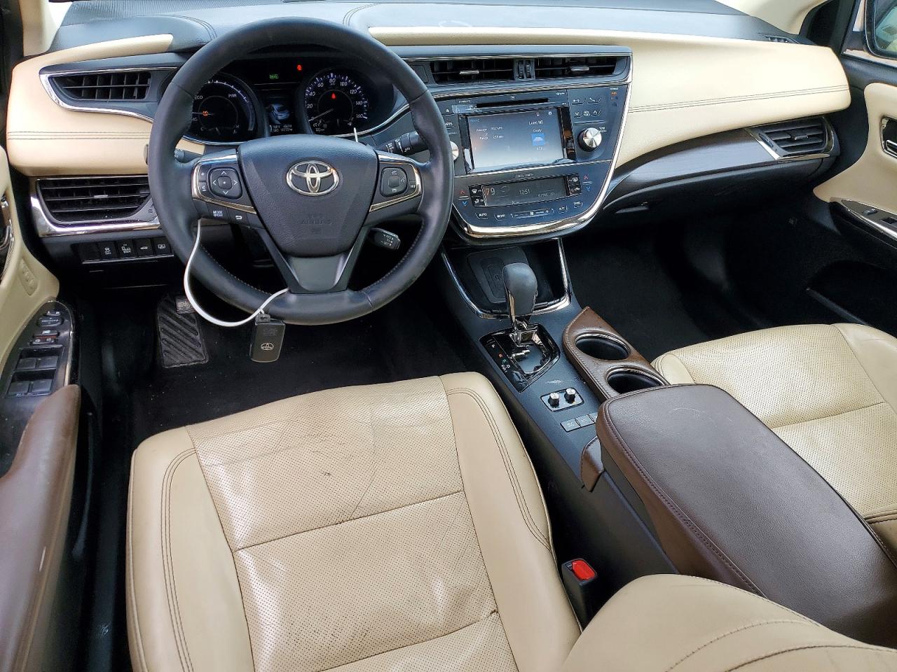 2016 TOYOTA AVALON