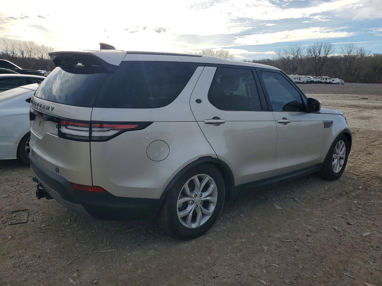 2017 LAND ROVER DISCOVERY