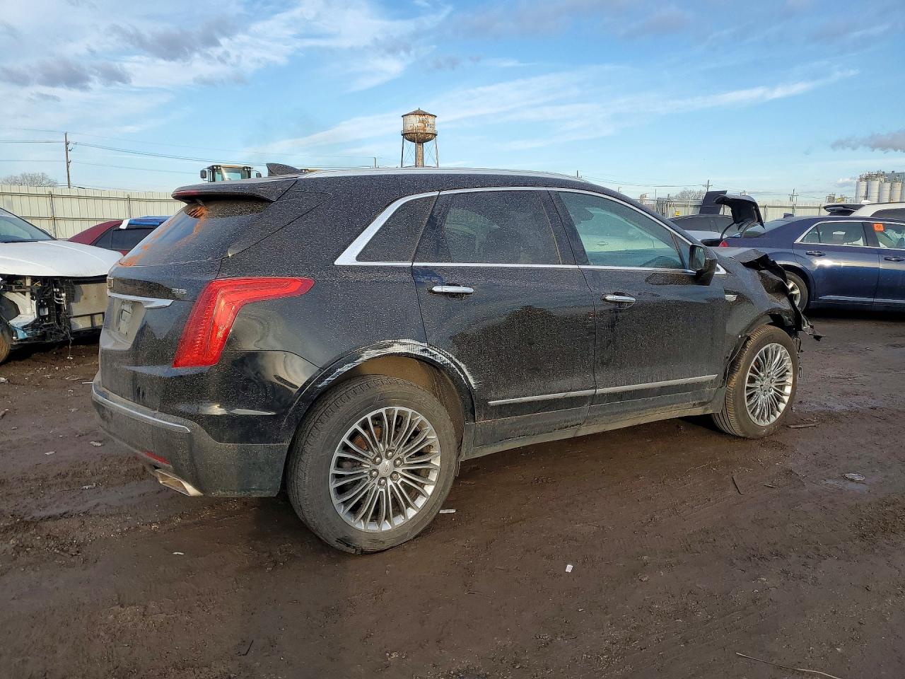 2017 CADILLAC XT5