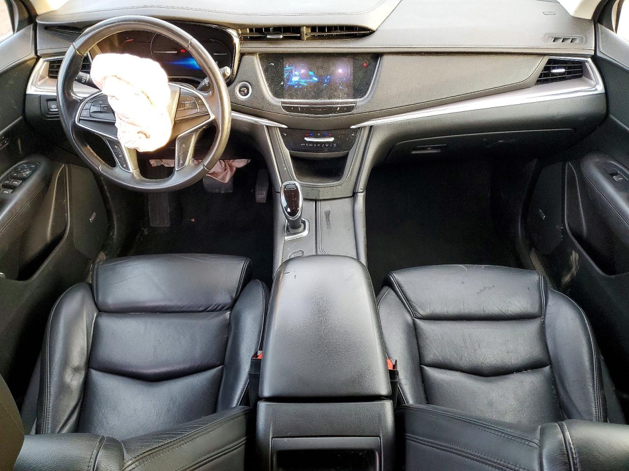 2017 CADILLAC XT5
