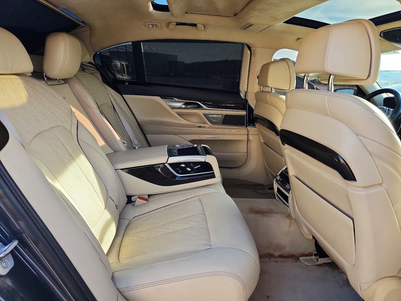 2016 BMW 7 SERIES
