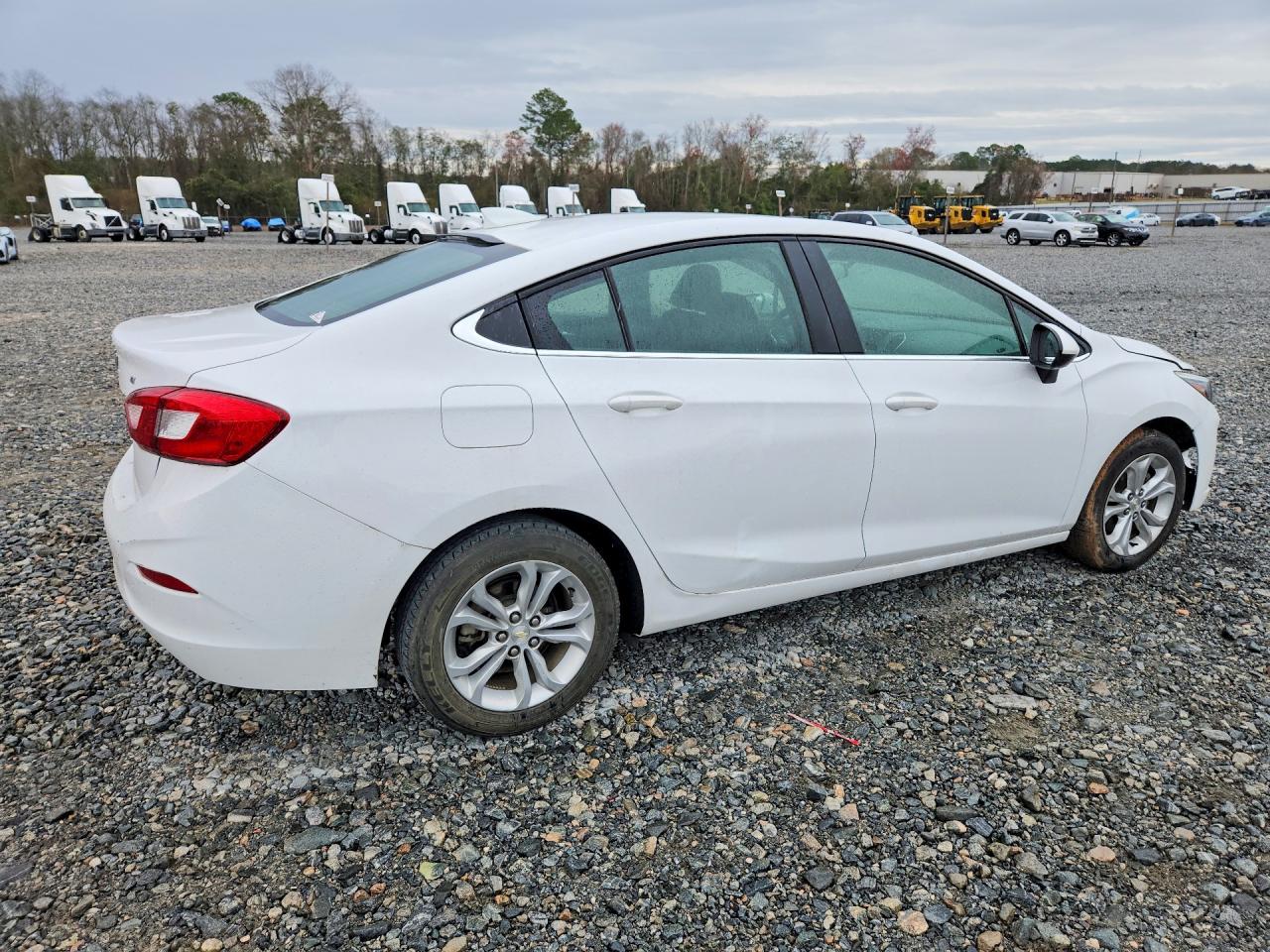 2019 CHEVROLET CRUZE