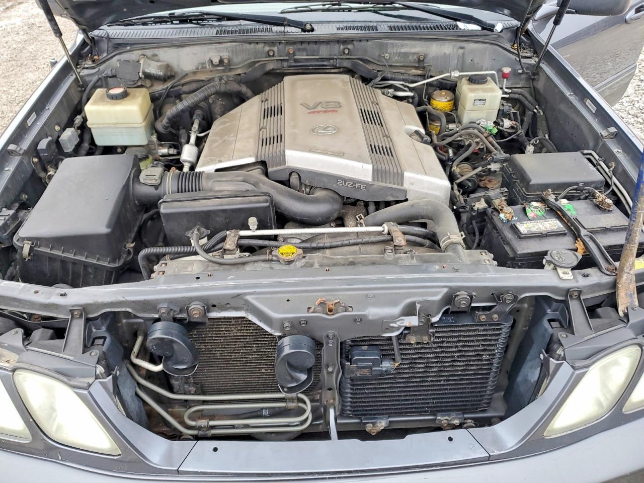 2004 LEXUS LX470