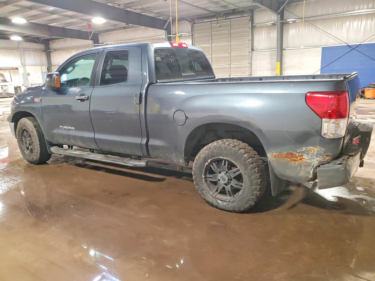 2010 TOYOTA TUNDRA