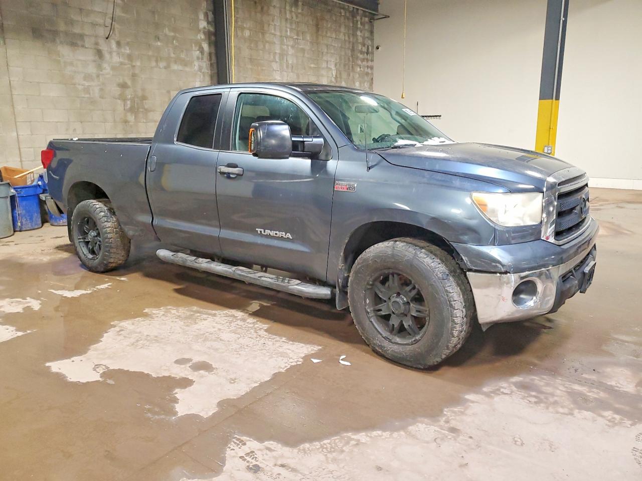 2010 TOYOTA TUNDRA