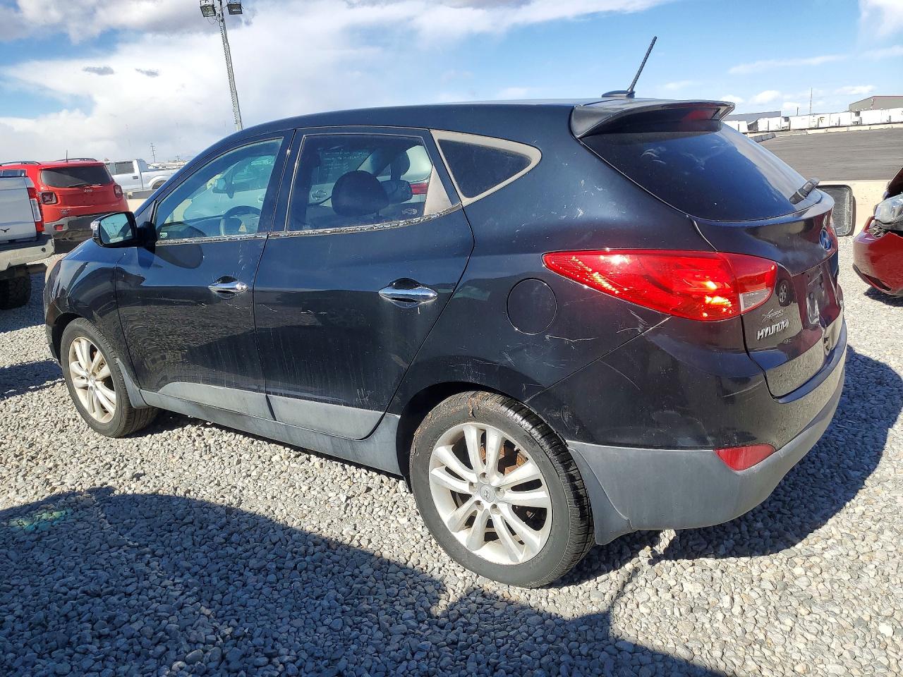 2010 HYUNDAI TUCSON
