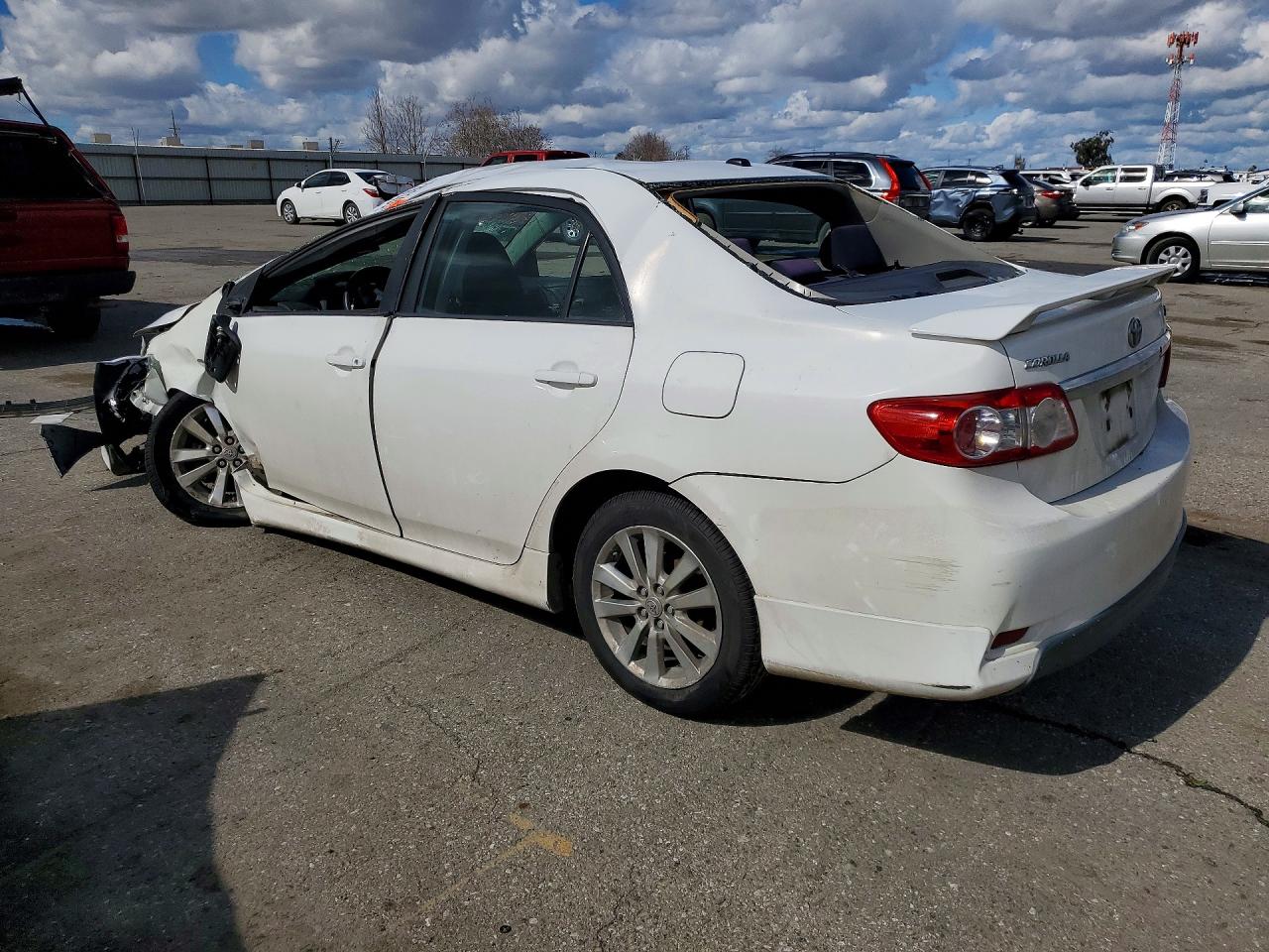 2011 TOYOTA COROLLA