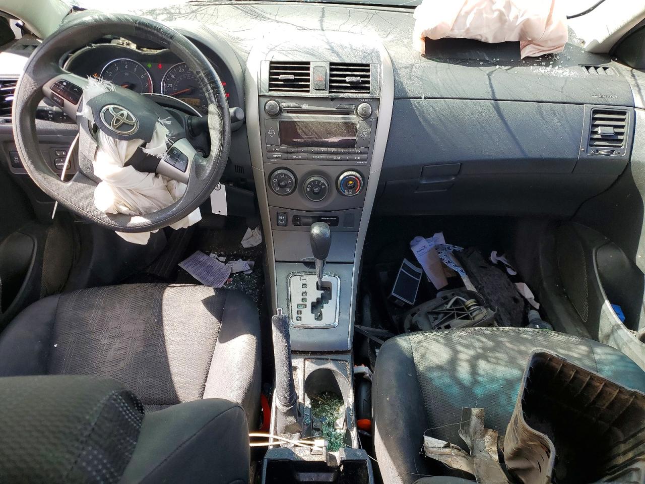 2011 TOYOTA COROLLA