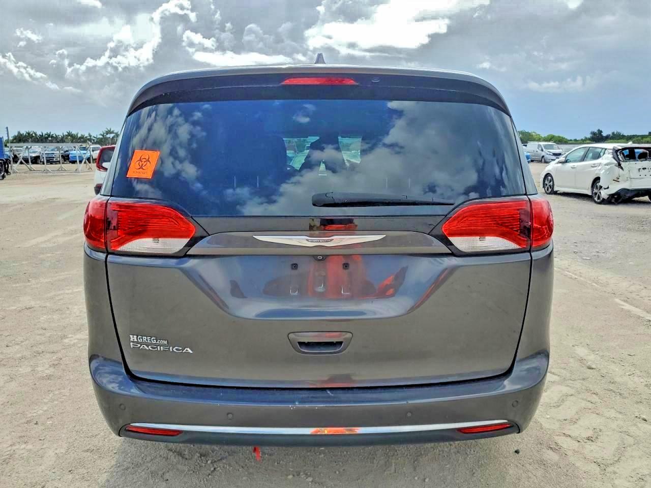 2017 CHRYSLER PACIFICA