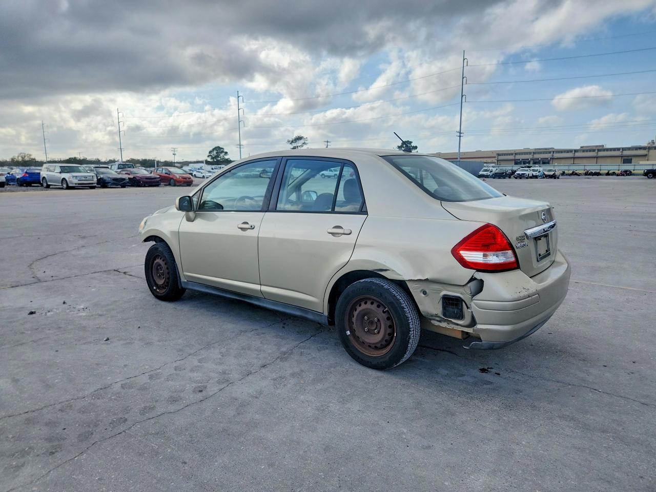 2009 NISSAN VERSA