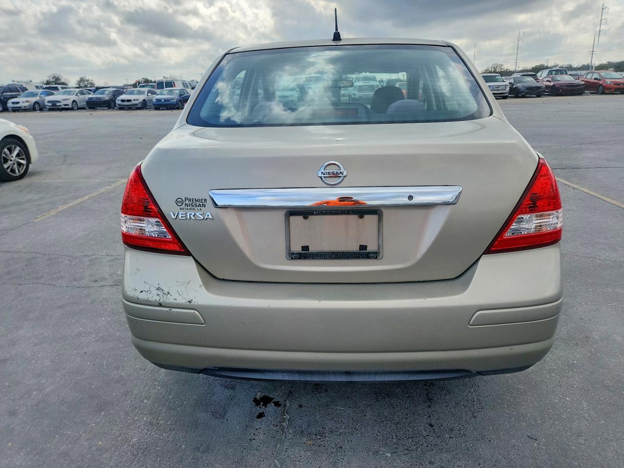 2009 NISSAN VERSA