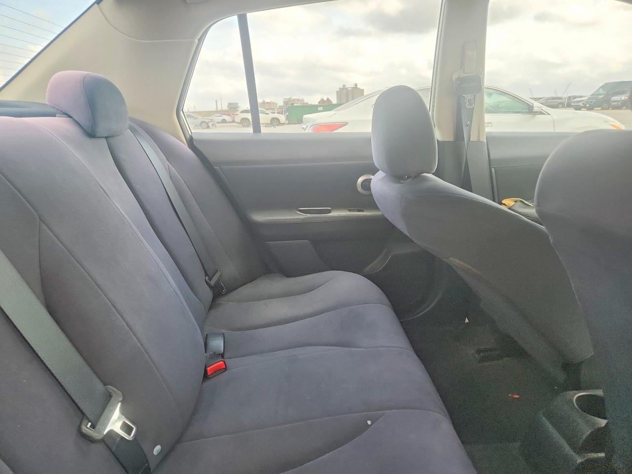 2009 NISSAN VERSA