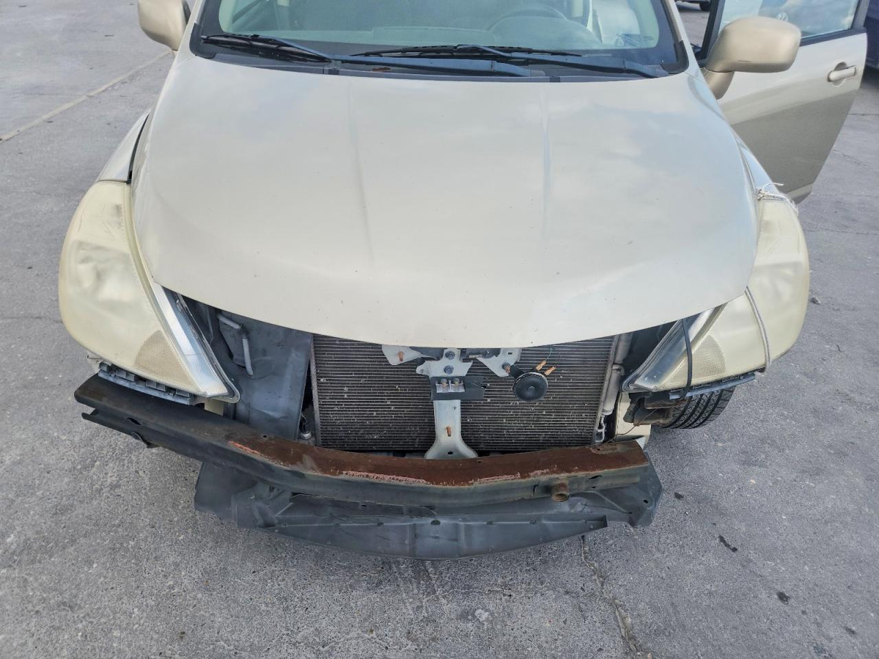 2009 NISSAN VERSA