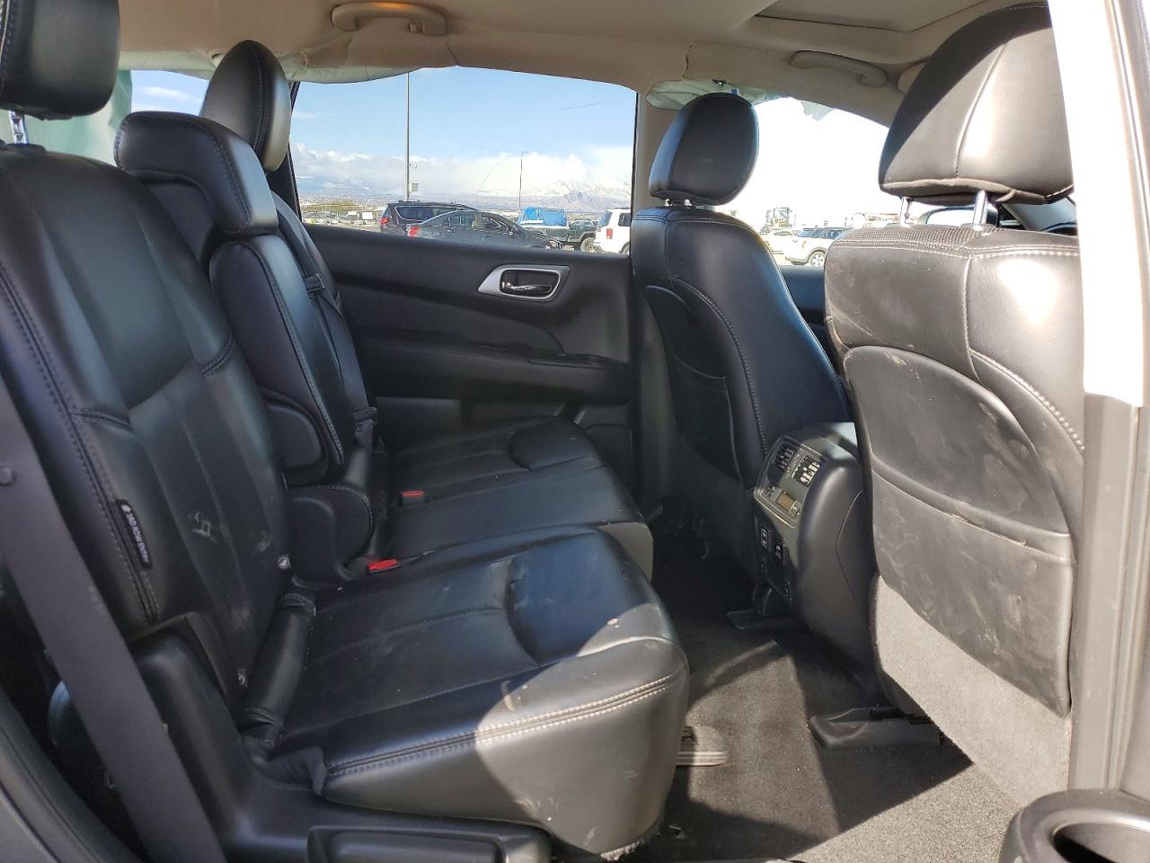 2018 NISSAN PATHFINDER