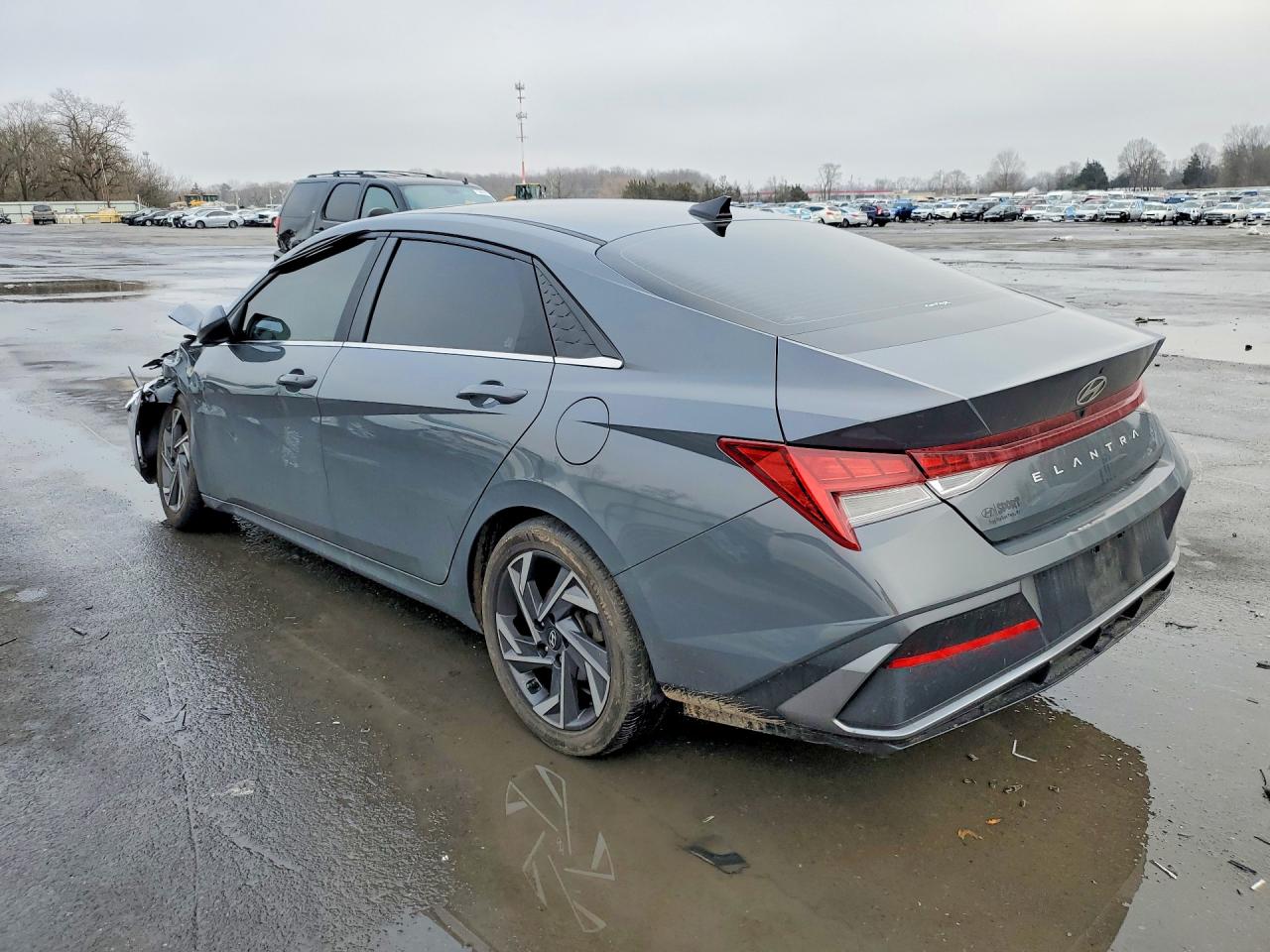 2024 HYUNDAI ELANTRA