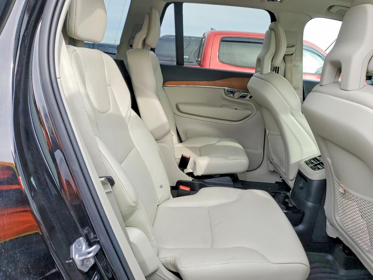 2021 VOLVO XC90 T8 RE