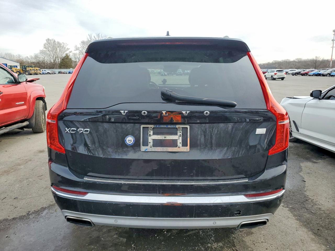 2021 VOLVO XC90 T8 RE