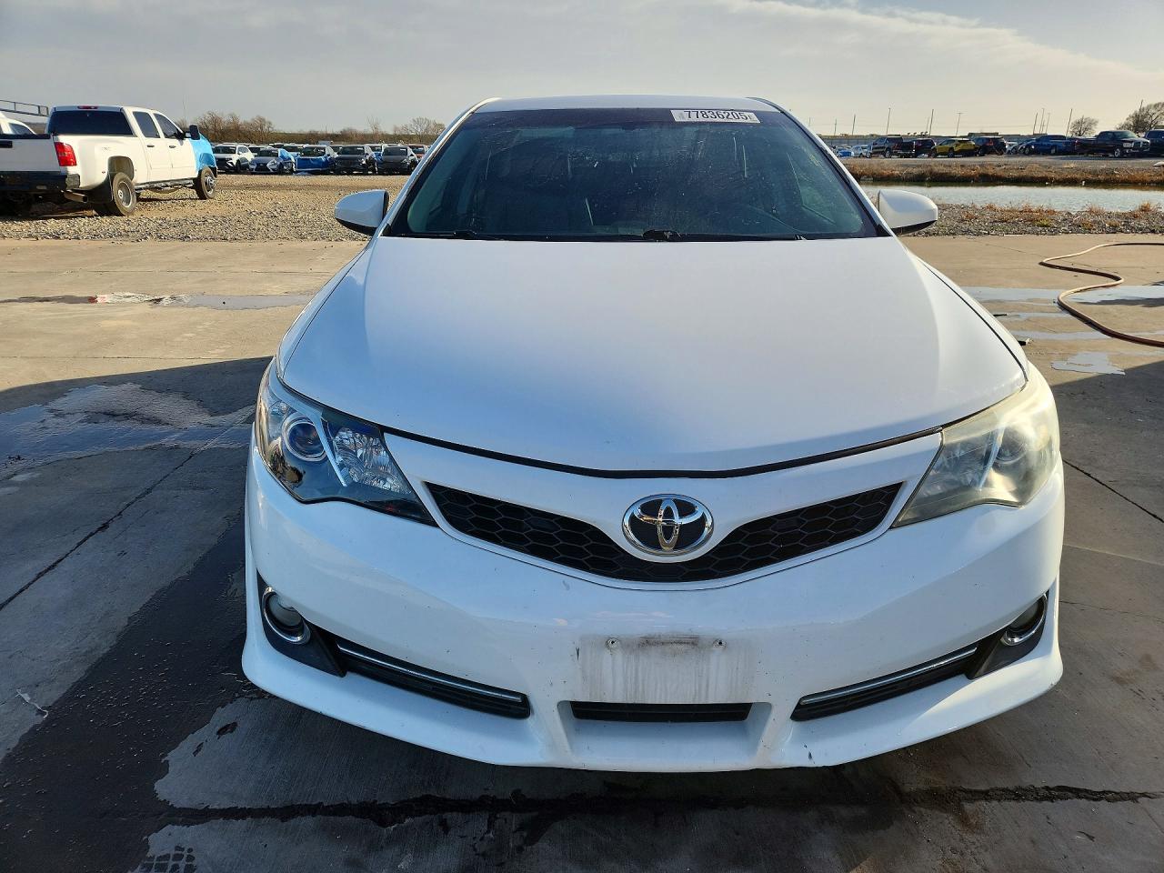 2014 TOYOTA CAMRY