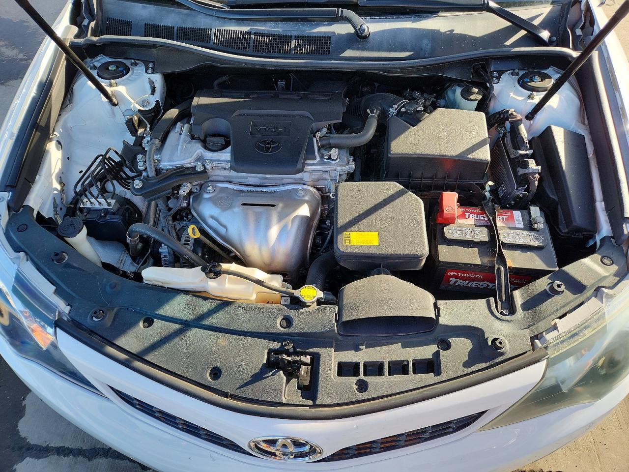 2014 TOYOTA CAMRY