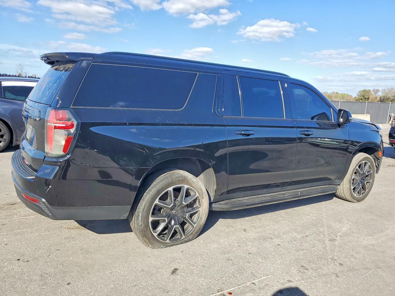2022 CHEVROLET SUBURBAN