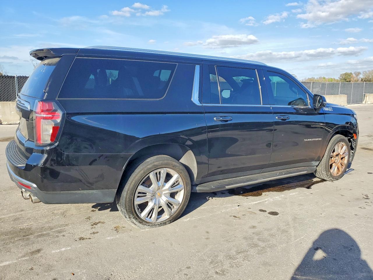 2023 CHEVROLET SUBURBAN