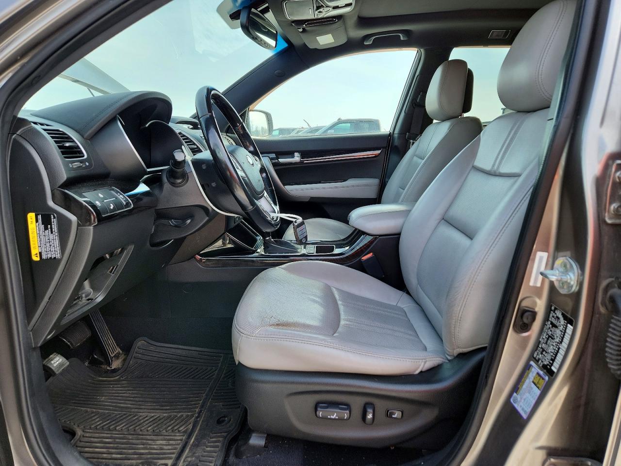 2015 KIA SORENTO