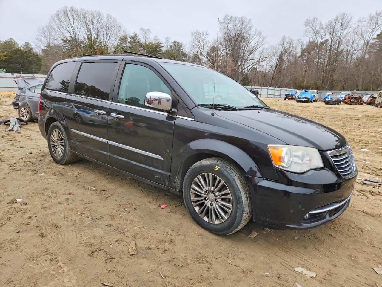 2014 CHRYSLER MINIVAN