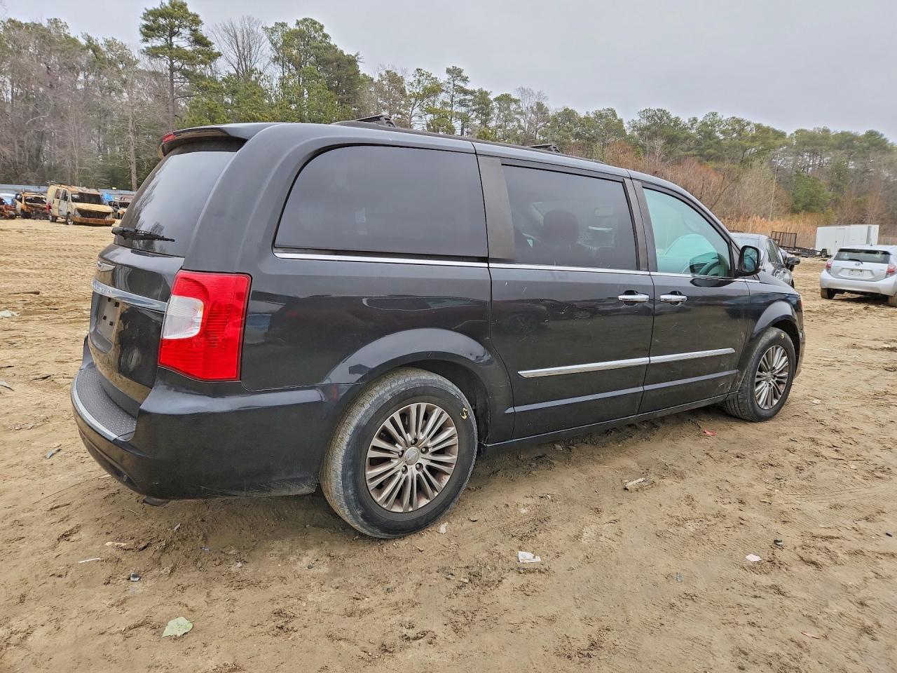 2014 CHRYSLER MINIVAN