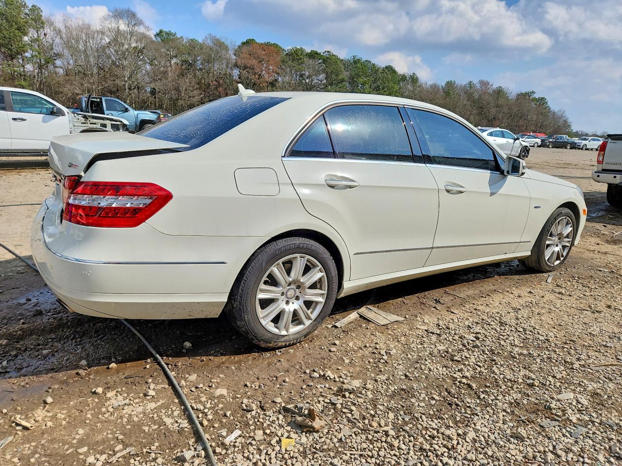 2012 MERCEDES-BENZ E-CLASS