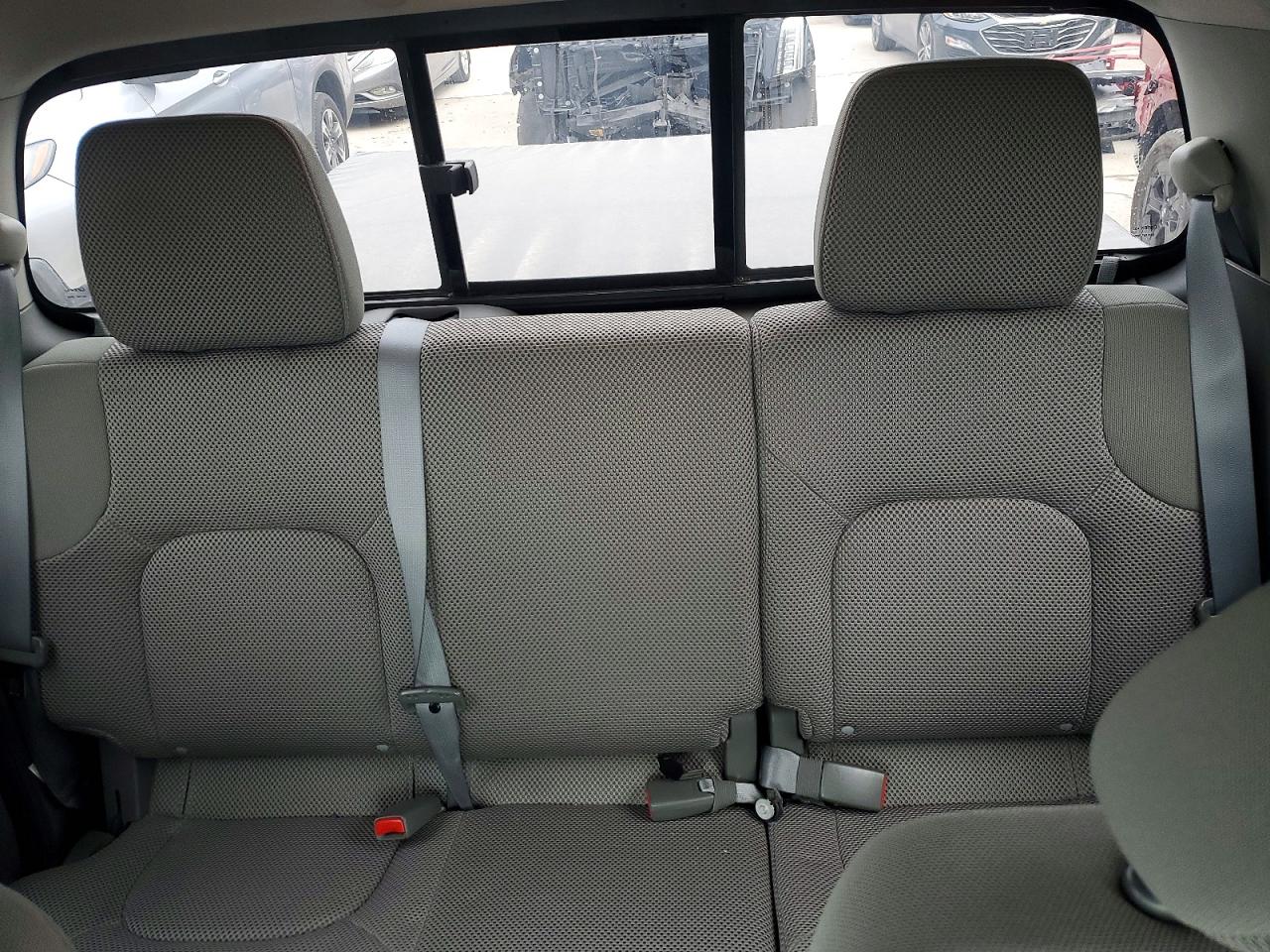 2014 NISSAN FRONTIER