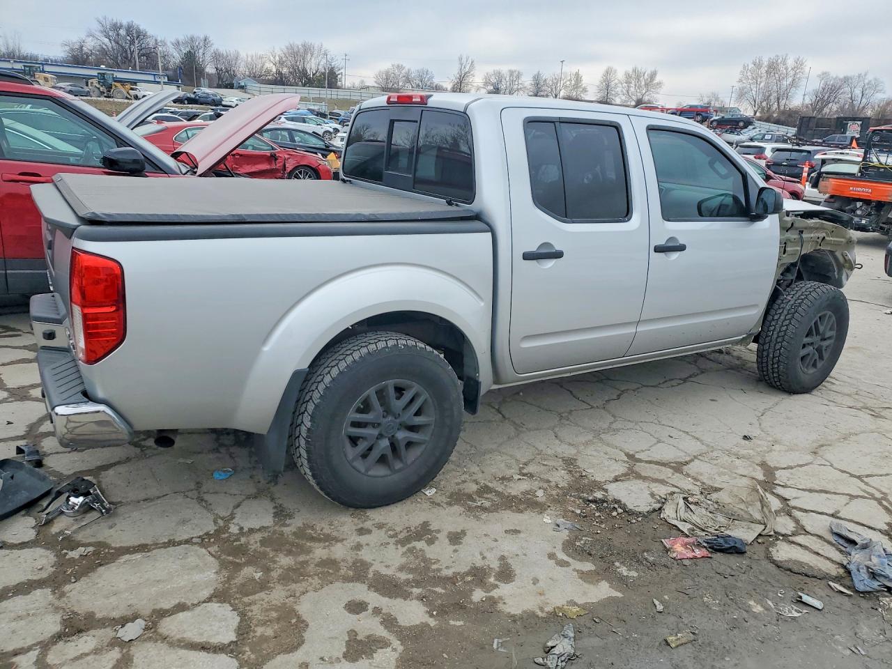 2014 NISSAN FRONTIER
