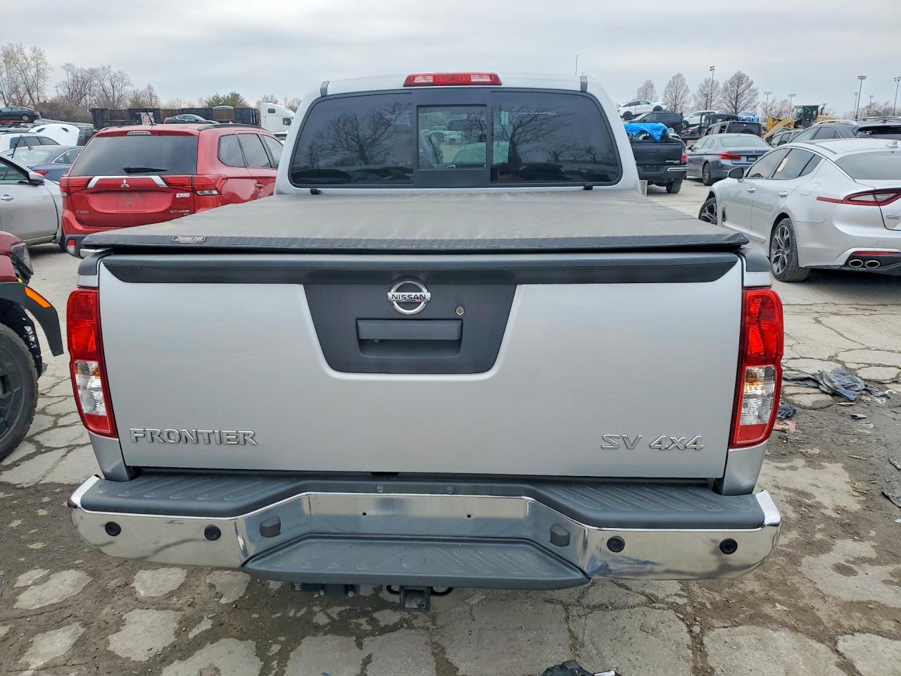 2014 NISSAN FRONTIER