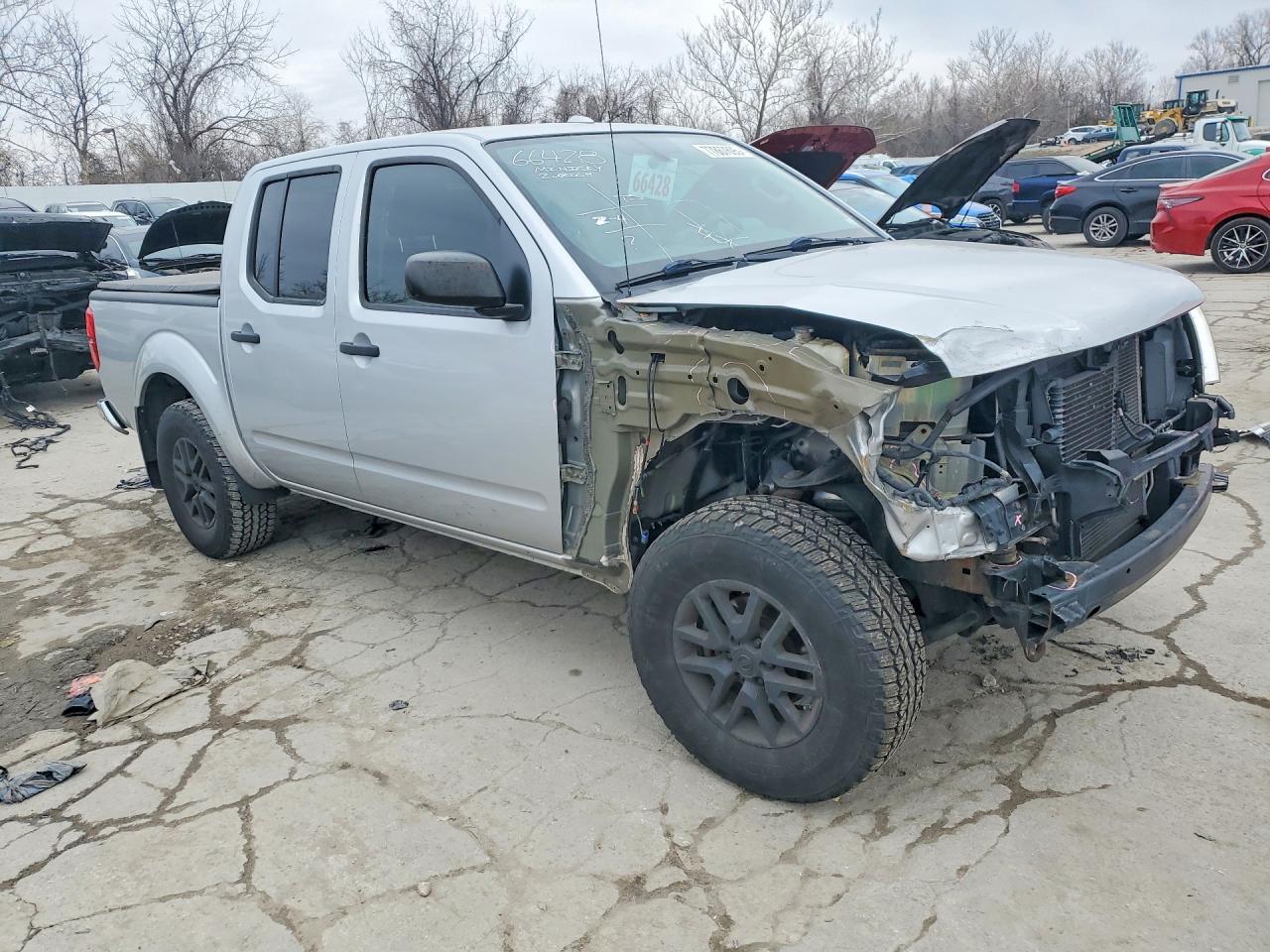 2014 NISSAN FRONTIER