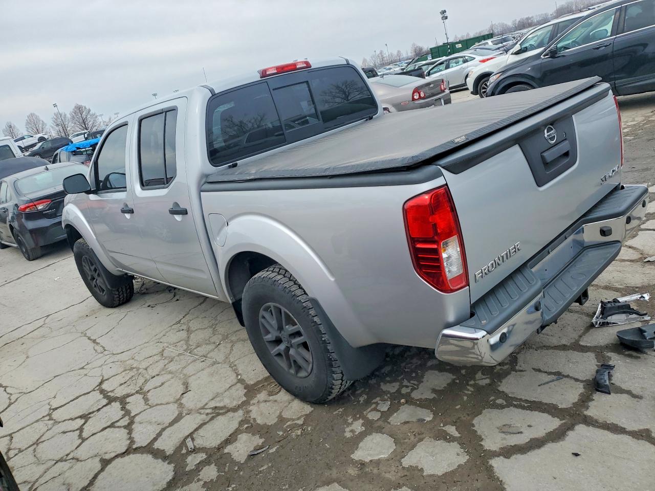 2014 NISSAN FRONTIER
