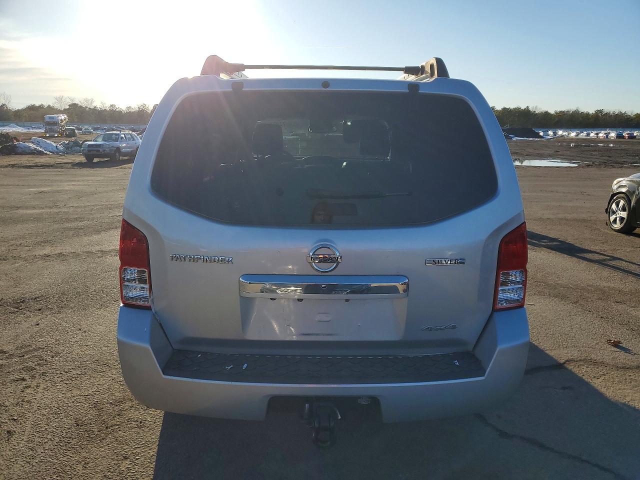 2011 NISSAN PATHFINDER