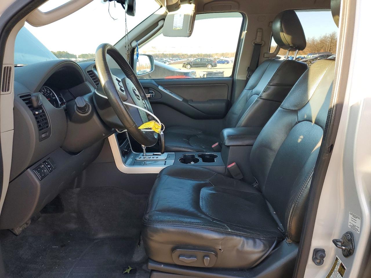 2011 NISSAN PATHFINDER
