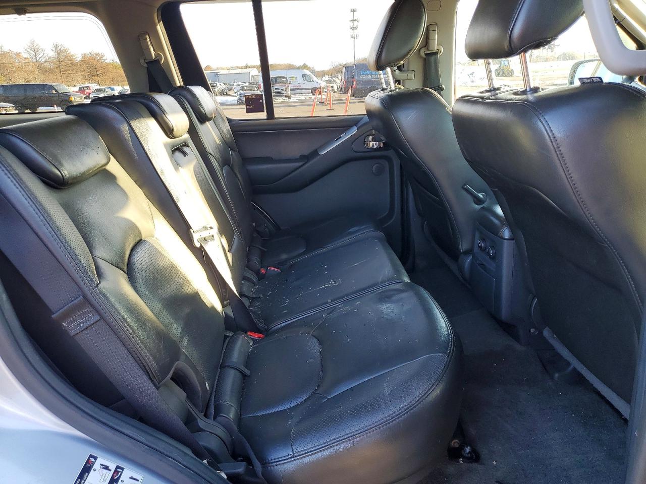 2011 NISSAN PATHFINDER