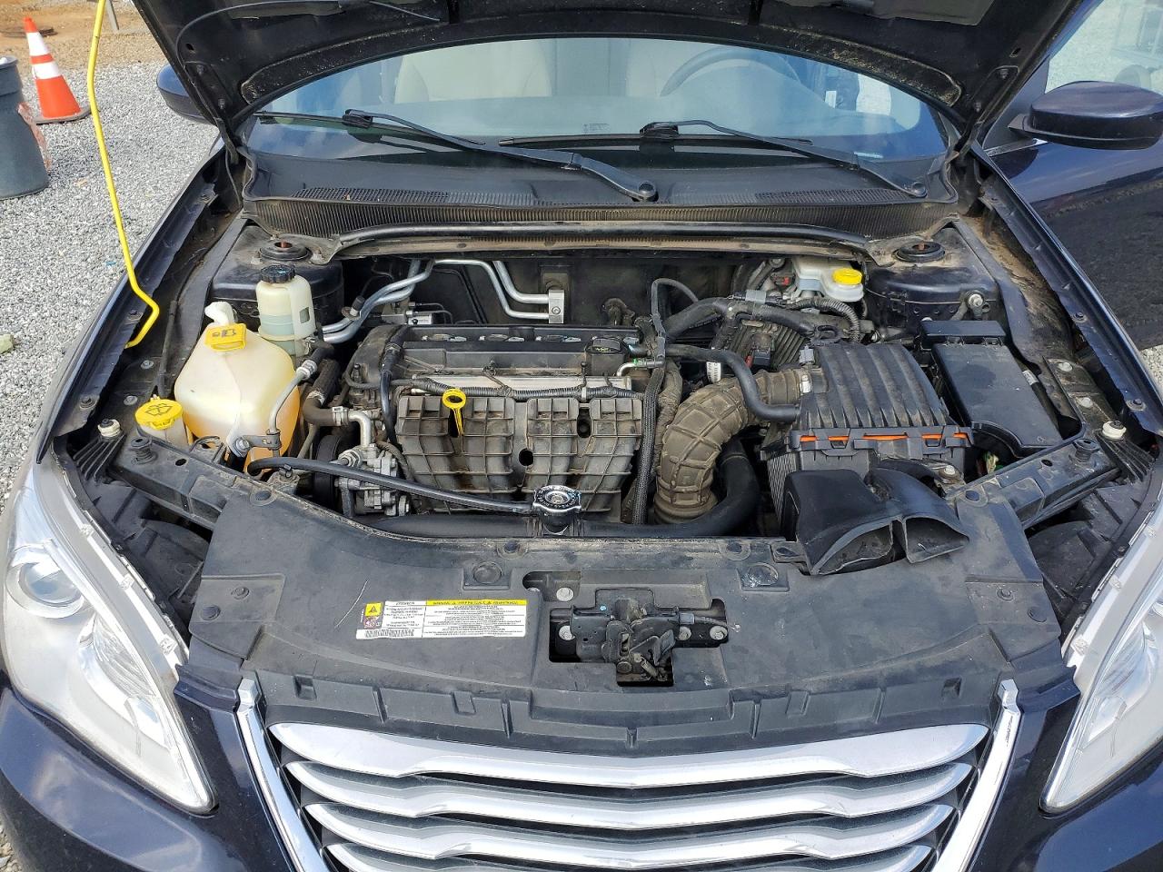 2012 CHRYSLER 200