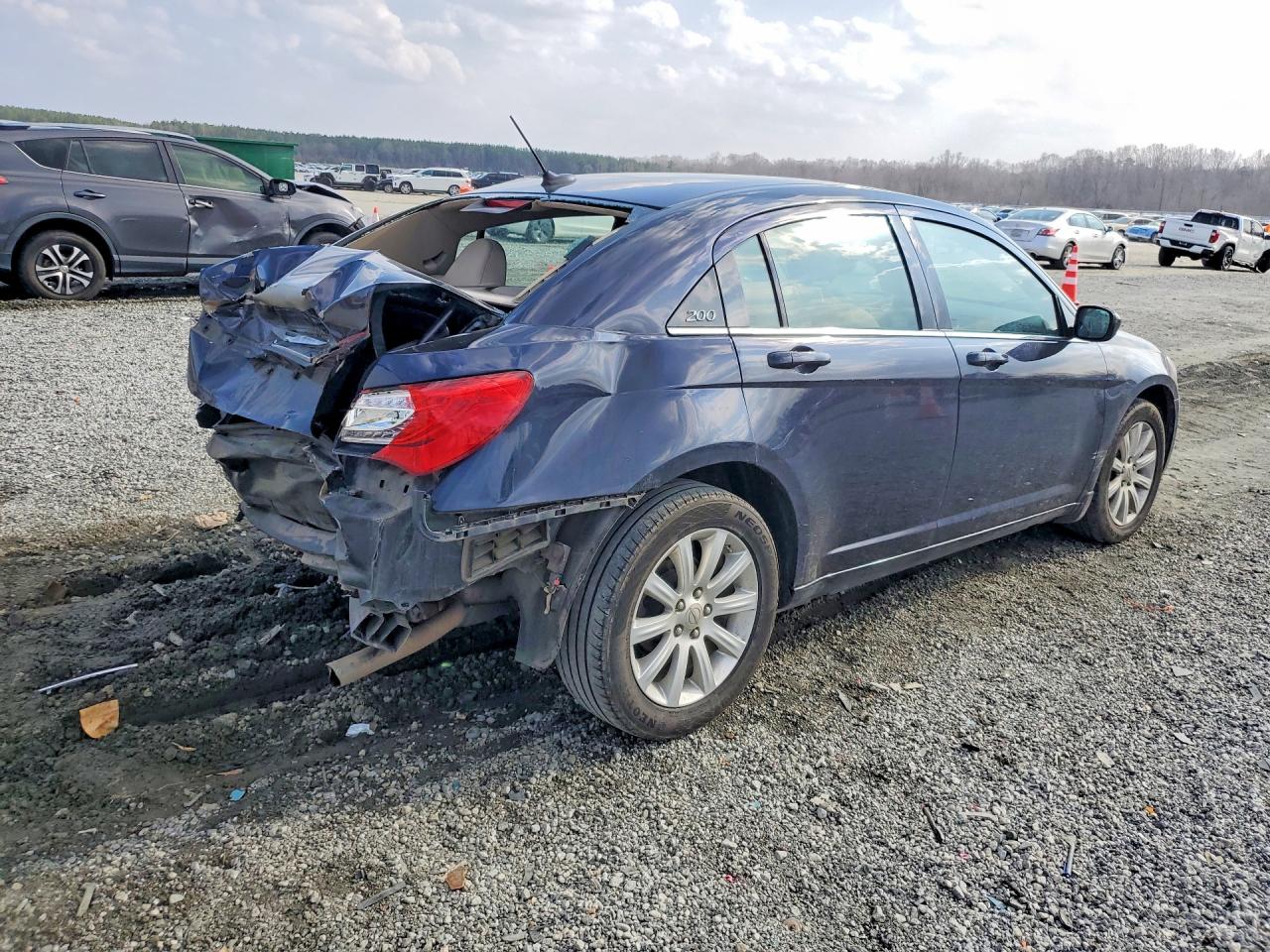2012 CHRYSLER 200