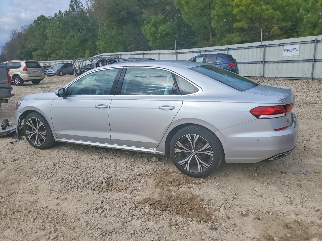 2020 VOLKSWAGEN PASSAT