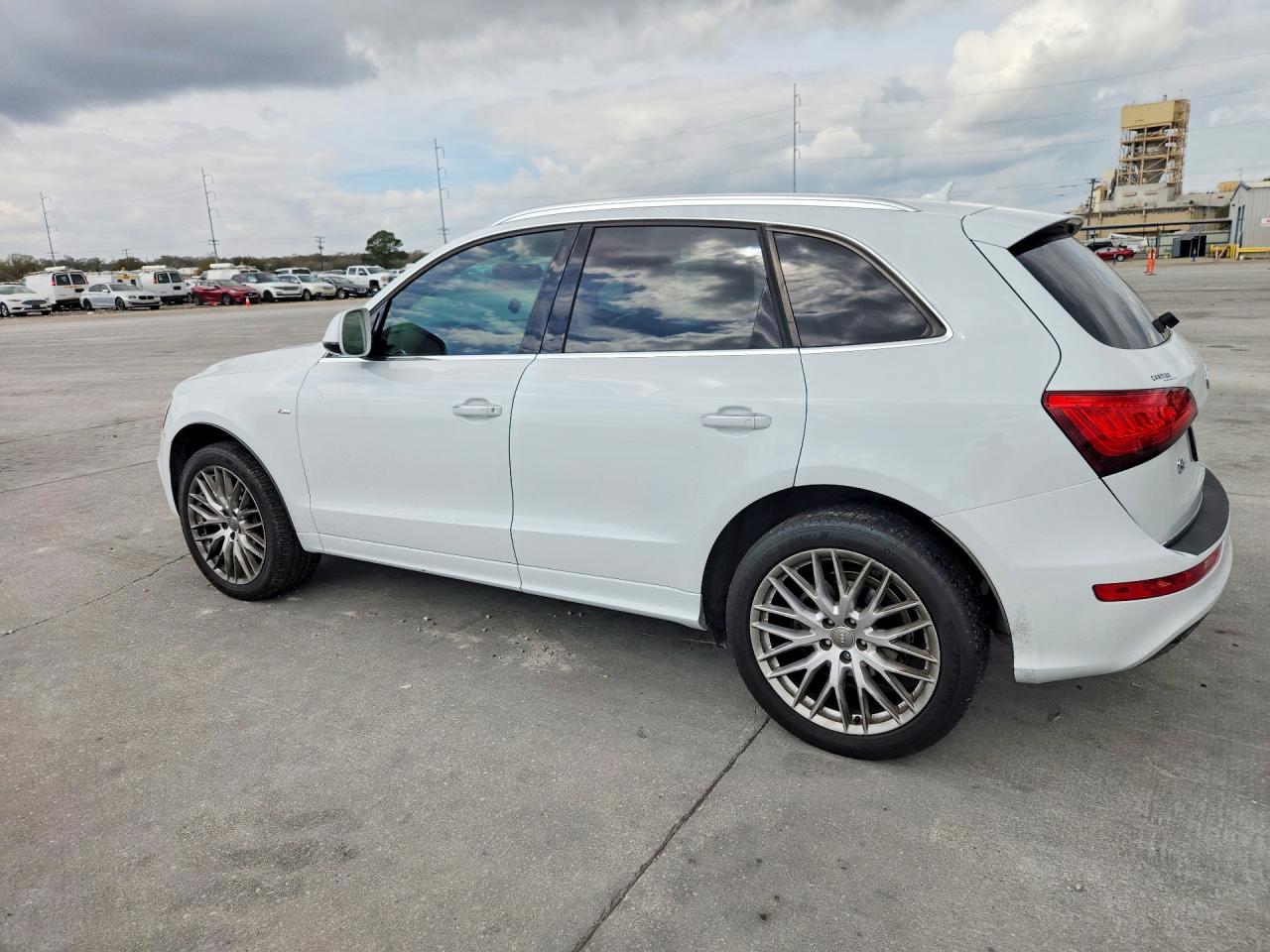 2017 AUDI Q5